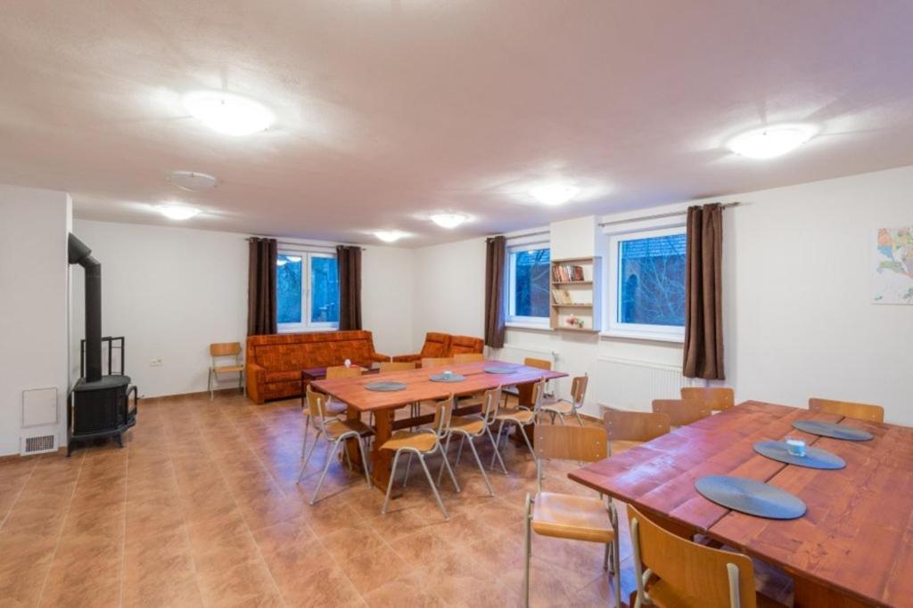 Urbarsky Dom Lägenhet Dolny Kubin Exteriör bild